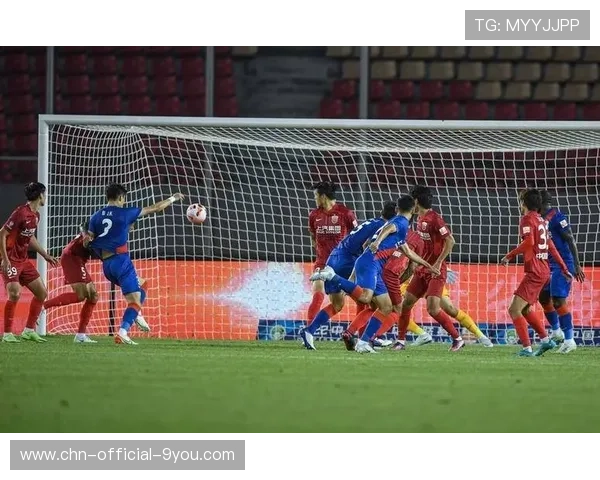 上海申花边路突破，巴索戈低射中目标：速度与精准的绝妙协奏